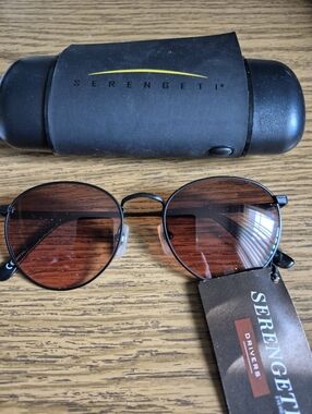 Serengeti Vintage Zenith Round Sunglasses with Brown Lenses